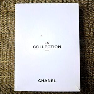 Chanel La Collection Sticky note Notebook NEW in Box **REASONABLE OFFERS ONLY**